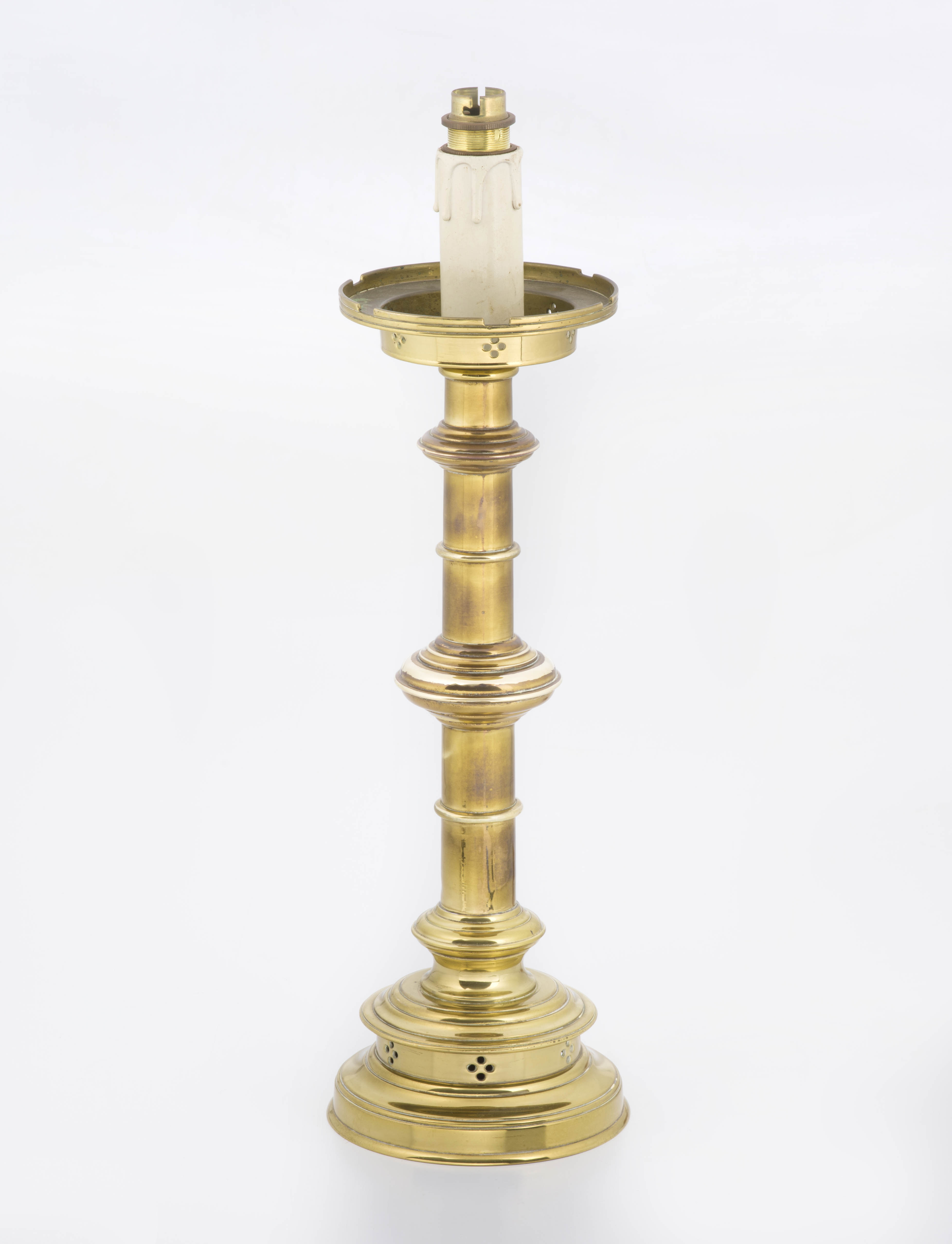 A brass table lamp, 20th century