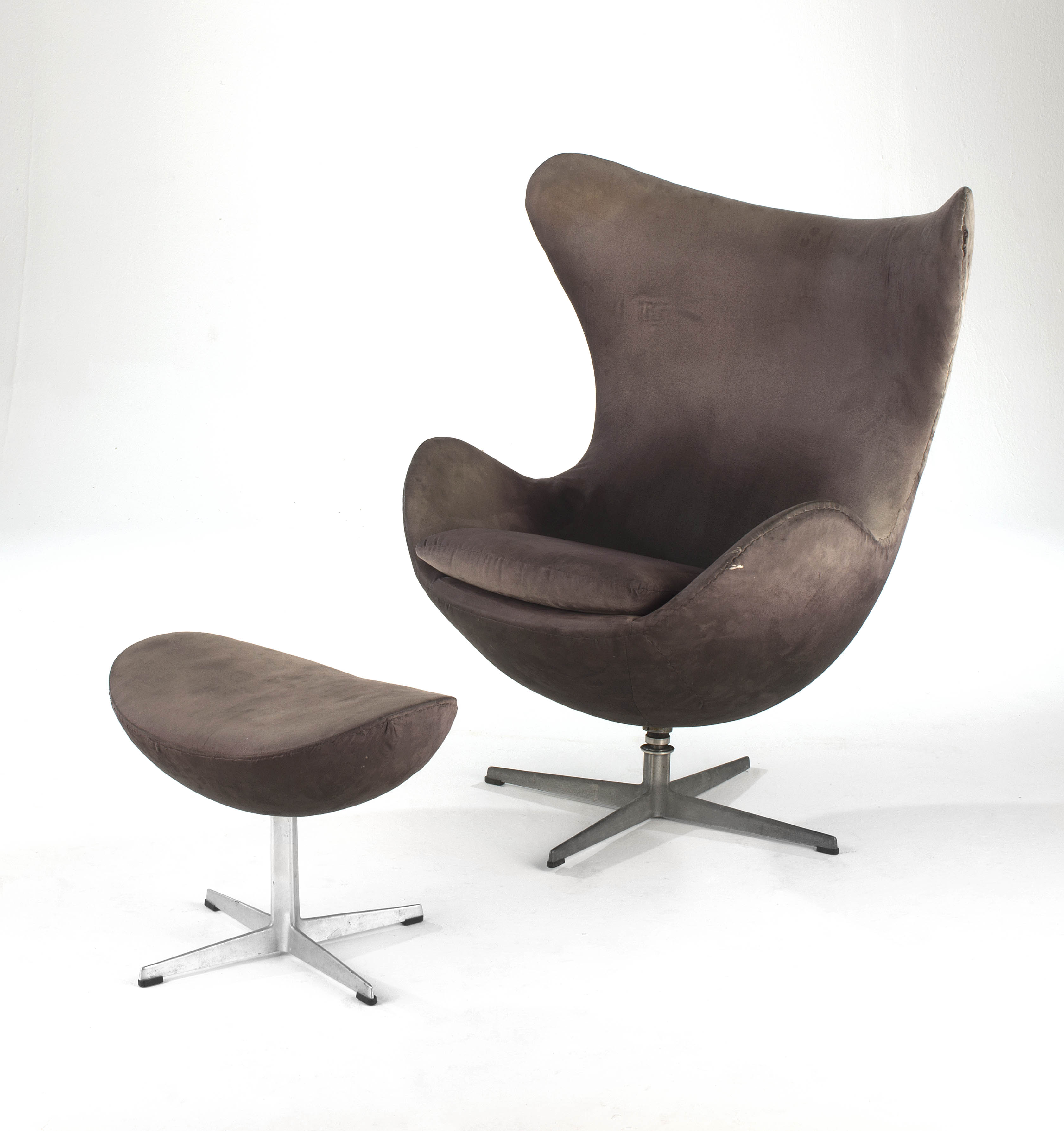 An Arne Jacobsen Egg Chair and Ottoman for Fritz Hansen