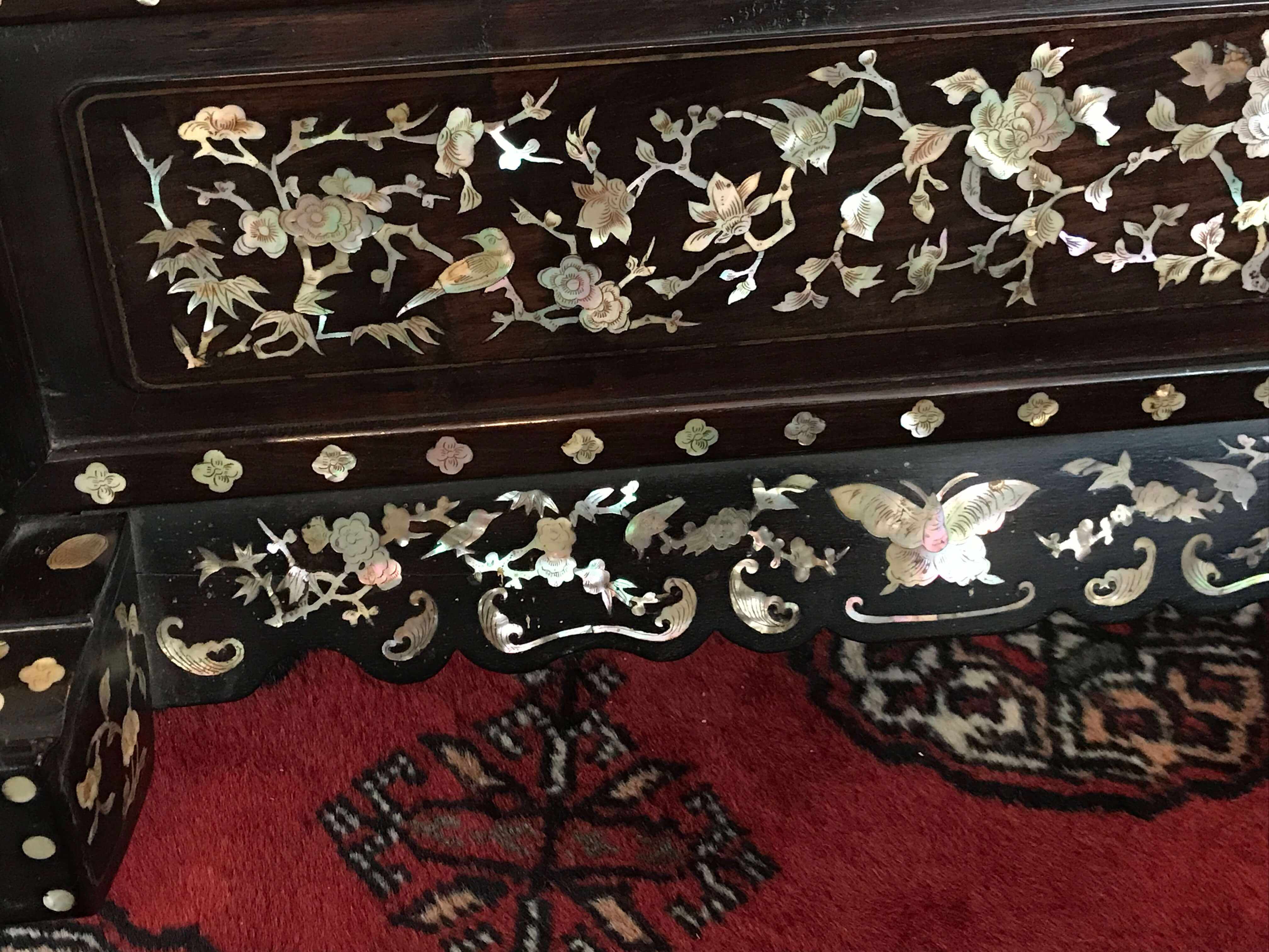 A Chinese Export ebonised, hardwood and mother-of-pearl inlaid table screen, late 19th century