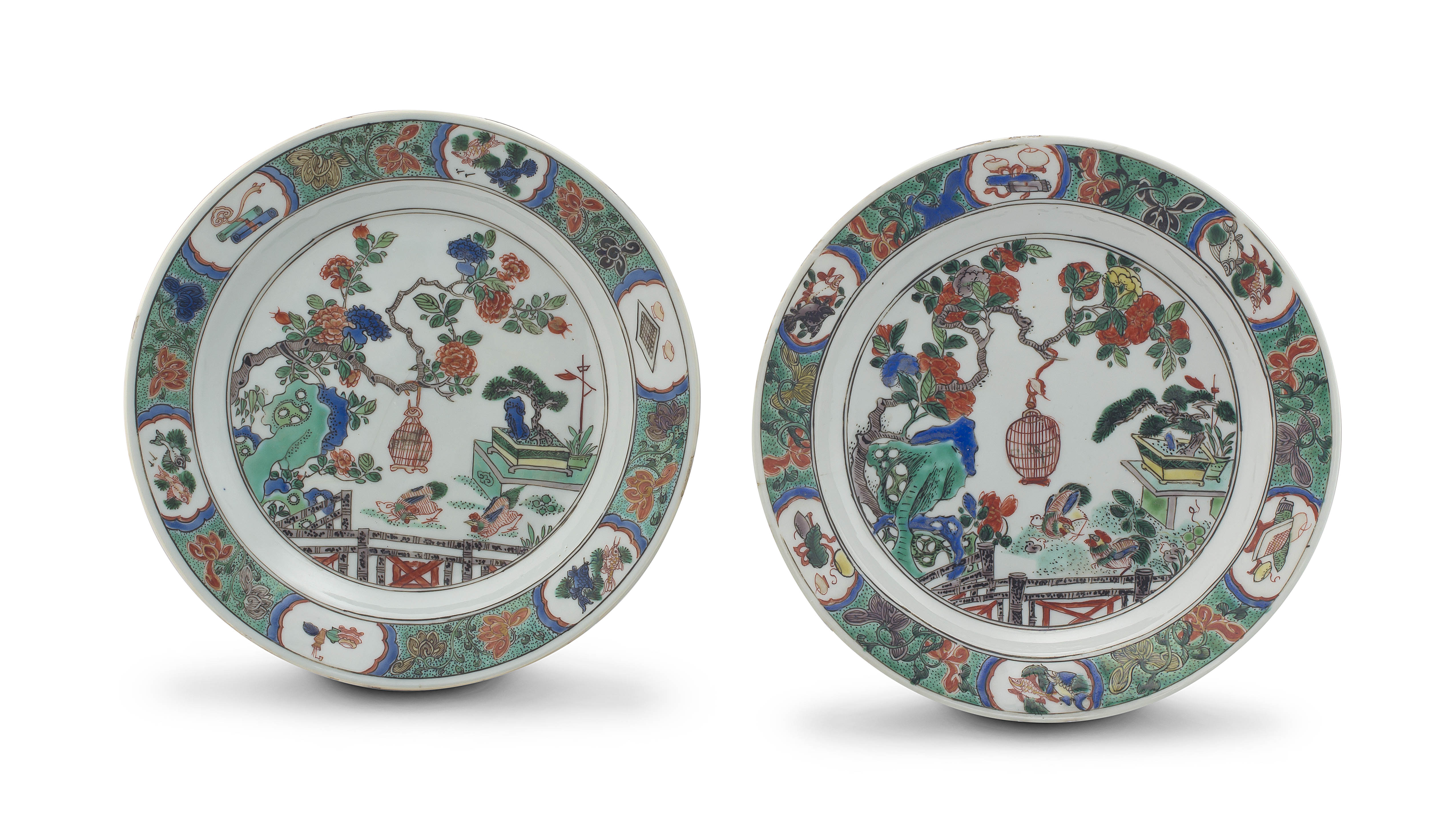 A pair of Chinese famille-verte plates, Qing Dynasty, 18th century