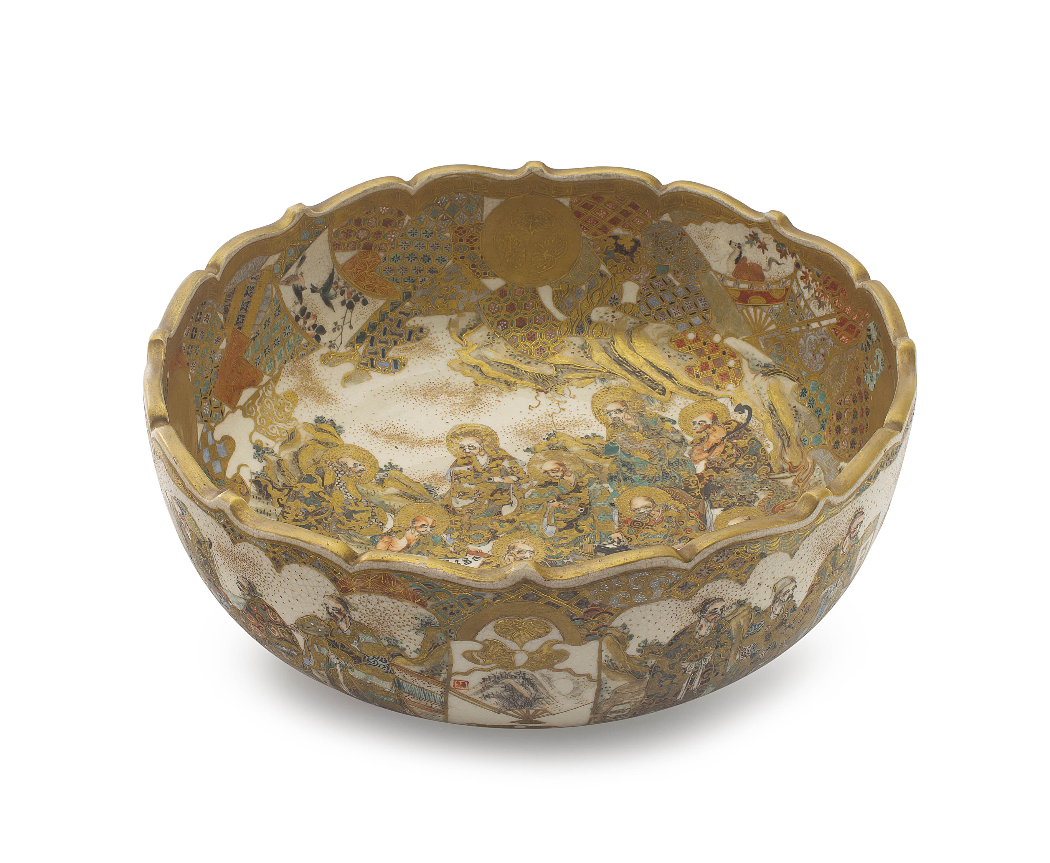 A large Japanese Satsuma bowl, Meiji period, 1868-1912