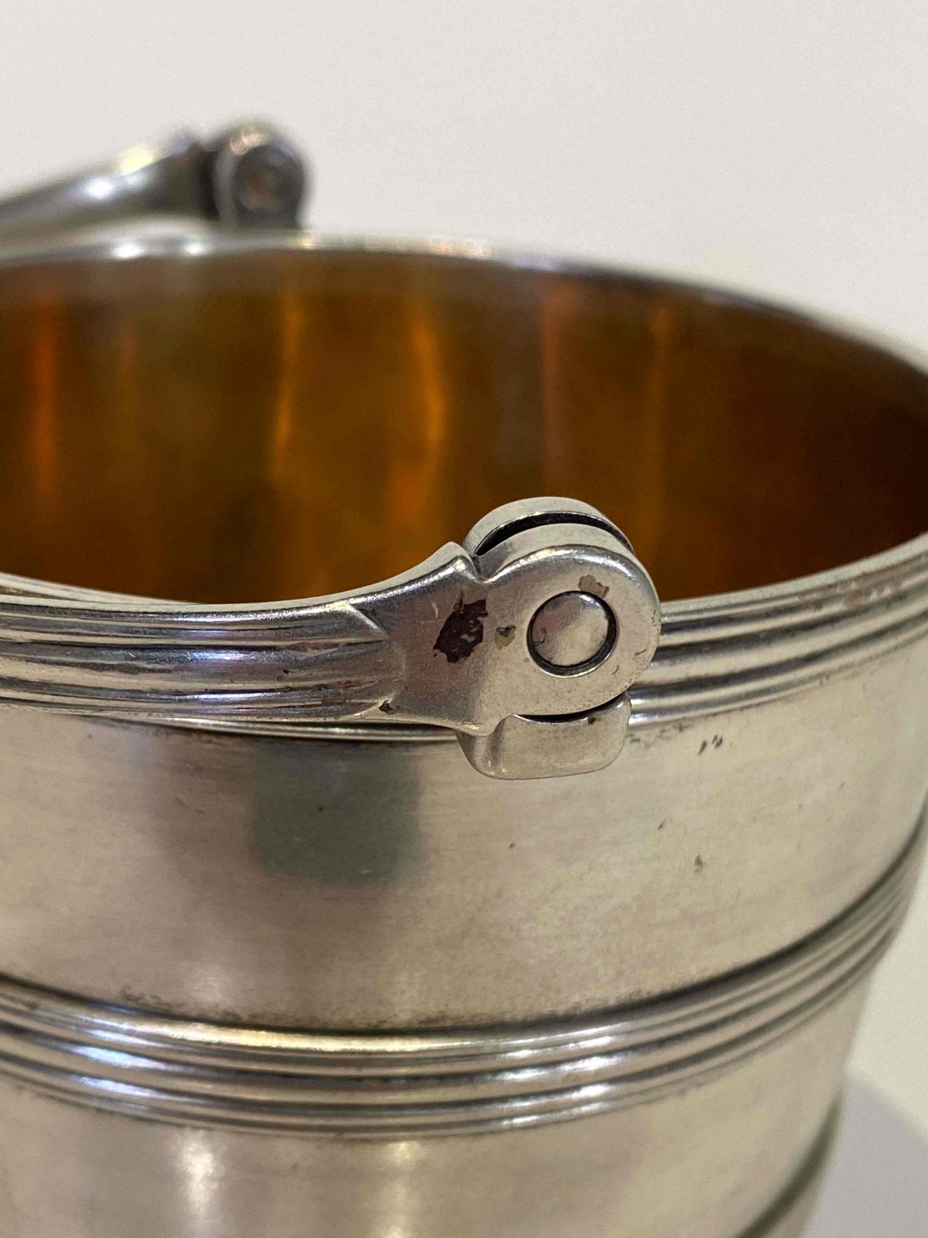 A Colonial Indian silver ice bucket, maker's initial 'R', 19th century