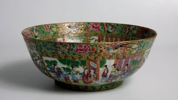 A large Chinese Canton 'Famille-Rose' punch bowl, Qing Dynasty, 19th century