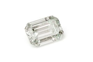 An unset emerald-cut diamond
