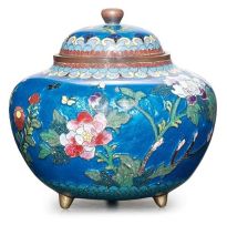A Japanese ginbari enamel jar and cover, early 20th century