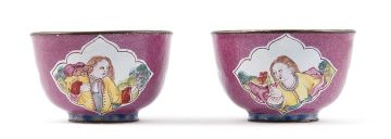 A pair of Chinese Canton enamel wine cups, Qing Dynasty, Qianlong (1735-1796)