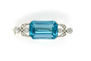 Aquamarine and diamond brooch