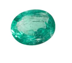Unset oval-cut emerald