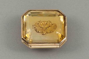 A 14ct gold and citrine vinaigrette, probably Scottish, early 19th century