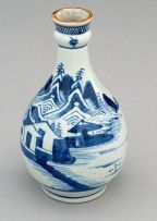 A Chinese blue and white Nanking bottle vase, Qing Dynasty, early 19th century
