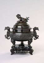 A Chinese bronze censer and cover, early 20th century