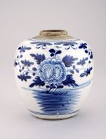 A Chinese blue and white jar, Qing Dynasty, early 19th century