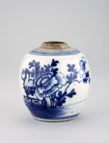 A Chinese blue and white jar, Qing Dynasty, late 18th century