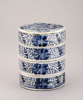 A Chinese blue and white four-tiered tiffin, 20th century
