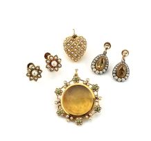 Peridot and seed pearl pendant/locket, late 19th century