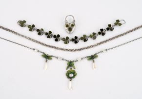 Edwardian plique-à-jour enamel, seed pearl and mother-of-pearl necklace
