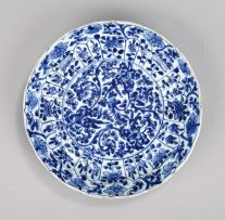 A Chinese blue and white dish, Qing Dynasty, Kangxi, 17th century