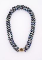 Cultured black pearl necklace