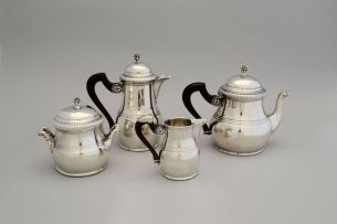 A French silver bachelor's tea set, late 19th/early 20th century