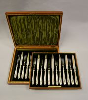 A silver-plate fruit set, Roberts and Belk, Sheffield, early 20th century, Rd 547092, retailed by Goldsmiths' Co, Newcastle
