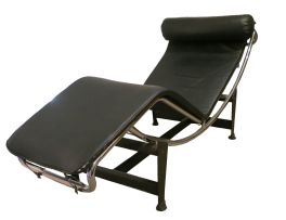 A chrome and black leather-upholstered chaise longue, designed by Le Corbusier, 1970s
