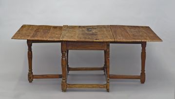 A Cape yellowwood and teak gateleg table, 18th/19th century