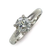 Diamond and platinum single-stone ring
