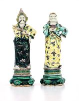 A pair of Chinese famille-verte figures, Qing Dynasty, 18th century