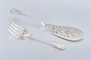 A cased Victorian silver Fiddle and Shell pattern fish knife and fork, The Portland Co (Francis Higgins III), London, 1862, retailed by Rowell, 20 High Street, Oxford