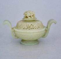 A Chinese jade censer, early 20th century