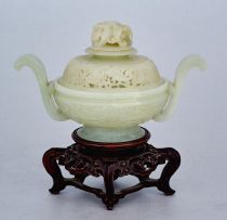 A Chinese jade censer, early 20th century