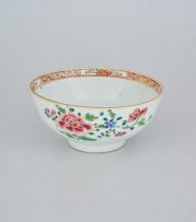 A Chinese famille-rose bowl, Qing Dynasty, early 19th century