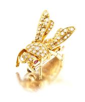 Diamond and gold bee brooch