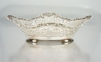 An Edward VII silver basket, George Nathan & Ridley Hayes, Chester, 1901