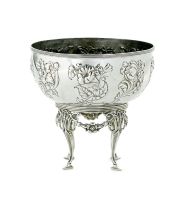 A Victorian silver rosebowl-on-stand, Atkin Brothers, Sheffield, 1900