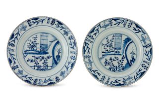 A pair of Chinese blue and white plates, Qing Dynasty, Qianlong (1735-1796)