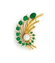 Emerald and pearl brooch