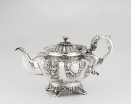 A William IV silver teapot, pseudo maker's mark, London, 1836