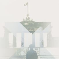 Nils Burwitz; Im Wendelbereich (Recto), Man in Front of Brandenburg Gate (Verso)