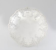 A George VI silver plate, Viners Ltd, Sheffield, 1948