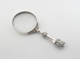 An Edward VII silver and silver-plate magnifying glass, Crisford & Norris Ltd, Birmingham, 1902