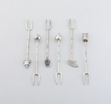 A set of six Chinese silver pickle forks, Wing Nam & Co, 1910, .800 standard
