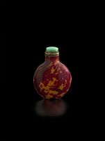 A Chinese 'Realgas' glass and jade snuff bottle, late 19th/early 20th century