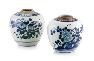 A Chinese blue and white jar, Qing Dynasty, 18th century