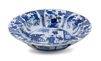 A Chinese blue and white bowl, Qing Dynasty, Kangxi, late 17th/early 18th century