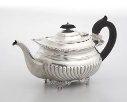 An Edward VII silver teapot, Edward Barnard & Sons Ltd, London, 1909, retailed by H. Barrow Clark, Boston & Peterborough