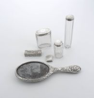 A Victorian silver dressing table hand mirror, Deakin & Francis Ltd, Birmingham, 1899,