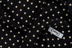 Carnet; Combination of four polka dot silks