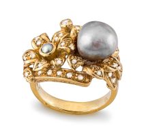 Diamond and pearl dress ring, Oporto