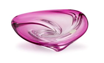 A Val Saint Lambert pink and clear crystal bowl, Belgium, first half 20th century